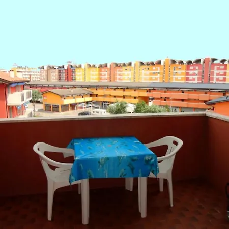 Cozy Flat Close To The Sea-porto Santa Margherita Lägenhet